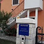 아파트 Dorina 부제