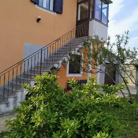 Dorina 아파트 부제